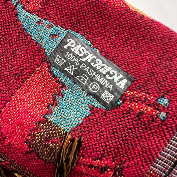 100% Pashmina SCARF Wrap LLamas Red Blue Gold Woven 26" x 67" - Picture 5 of 6